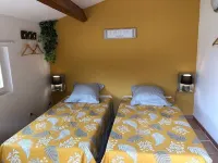 In the heart of 4600m2 of oaks, quiet: swimming pool, tennis, pétanque, private - Pools