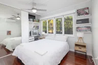 Pinball + Gaming Paradise in Townsville! 5 Minutes from the Airport & Strand