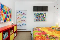 Donna's Art House
