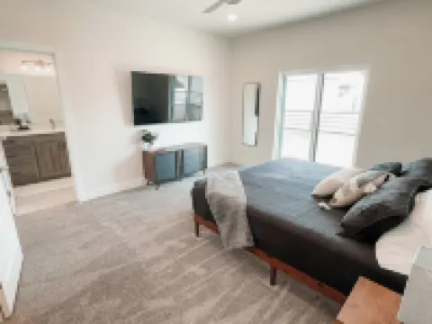 Kanab Townhome - Hot Tub - 3Br - Sleeps 10 - Zion