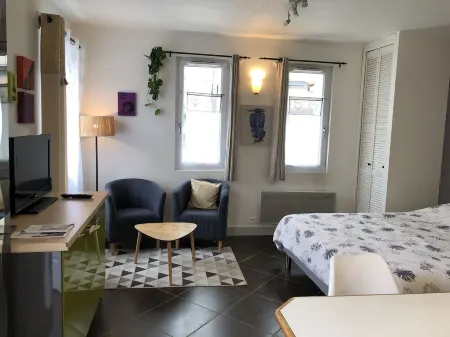 Studio with private parking Thonon center, very close to Thermes