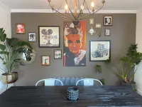 Funky and cozy home ! A little bit of everything for everyone. Hotels in Arlington