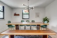 Trendy Mid-Mod House 15 min to Denver and 10 min to Golden w/ Fire Pit Hotels in Wheat Ridge