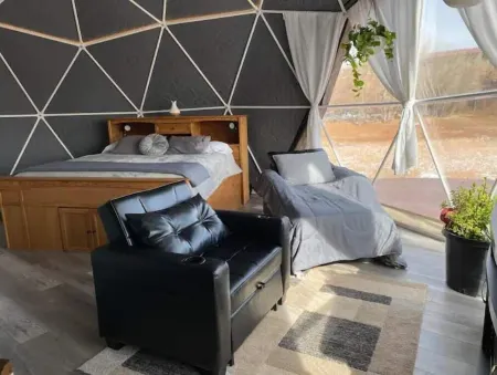 Kayenta Dome at Sand Creek Homestead Отели в г. Торрей