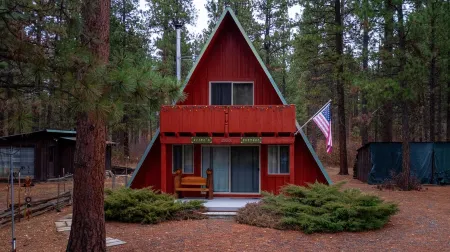 Alice's Cottage in Rocky Point Отели рядом с достопримечательностью «Train Mountain Railroad Museum»