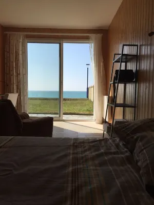 Villa on the seafront in Hauteville sur mer. West coast of Cotentin Hotels in Hauteville-sur-Mer