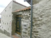 Cozy Cottage with Jacuzzi for 8/10 people.