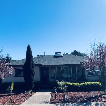 Sunny Bungalow