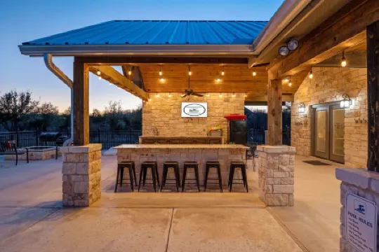 Chula Vista•Sleeps31•Heated Pool•Ping Pong•Quiet Subdiv•FREE Frio@Concan VIP