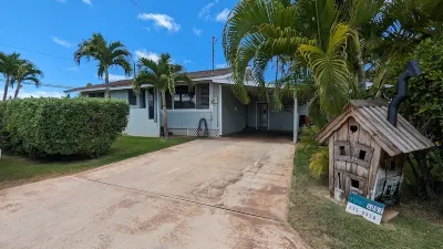 Hale Mano Kia - Classic 3Br West Side Bungalow . Tvnc# 5001