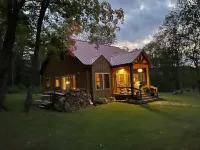 Amazing Cabin in the Finger Lakes!  Hiking, Wineries, Restaurants..Etc!  Pets ok