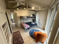 The Escape Pod at Cheat Lake / Morgantown, WVU - 2BD/2BA, HOT TUB, Lake & Golf Các khách sạn ở 