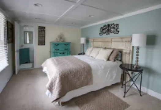 So cute and close to the beach