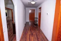 Beautiful, peaceful & spacious home. Hotels in Clanton