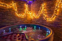 Maison Type Loft Avec Jacuzzi et Terrasse sur les Toits