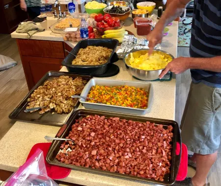 Delightful Lakeshore Cottage, Great Swim & Lakeside Amenities, +22 Foot Pontoon