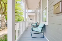 Superb 3BR W/Balcony Near Capitol Center