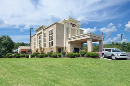 Hampton Inn Covington Отели в г. Фоллинг Спринг