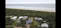 Beach House Retreat - ‘Bob-Inn’ Hotels near Waratah Bay - Shallow Inlet Coastal Reserve