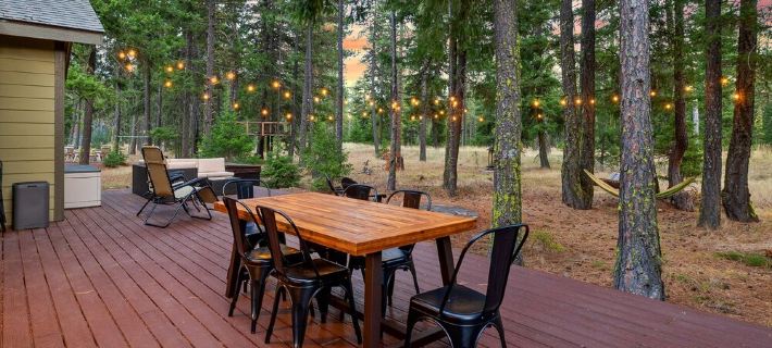 5-star family home with game room, private hot tub, summer pool, near the lake! キッティタスのホテル