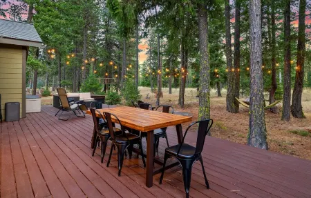 5-star family home with game room, private hot tub, summer pool, near the lake!