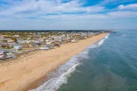 SEMI OCEANFRONT, Steps to the Beach, Unobstructed Amazing Ocean Views. Remodeled - Beach