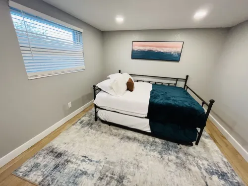 Lakefront Paradise, with Heated Private Pool.