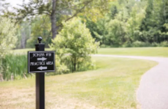 Schuss Village=Cozy Condo, Sleeps 4.  Close to Lakes, Golf, Pools, Boat Parking