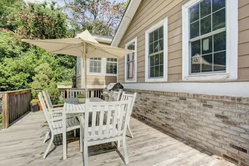 1000 Mbps Wifi, 11-Person Hottub, 75", Close 2Downtown/Restaurants, Sleeps16 - อ่างจากุชชี่