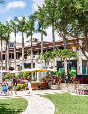 Poolside Sanctuary 4B/4B Отели рядом с достопримечательностью «Парк штата Барнакл Хисторик»