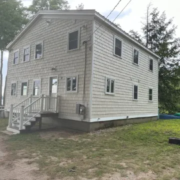 Lakefront home on Ossipee Lake with dock and gorgeous views Отели в г. Оссипи