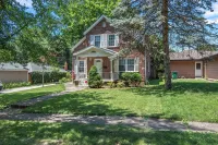 Tranquil 3-Bedroom House with a Massage Chair