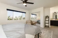 SoCal Sports Complex 8min! / Beach 10min! / Spacious Backyard Hotels near Hobby Lobby