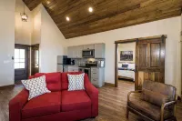 Grand Opening Pricing! 401A Cozy Cabin with views of Flathead Lake