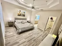 Hidden Treasure-cozy and stylish 3BR with salt water heated pool