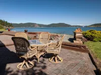Panoramic View, Private, Low Bank Waterfront Hotels in Lopez