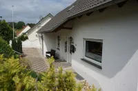 Like new EFH for 6 pers. with garage in close proximity to Sorpesee Hotel a Sundern