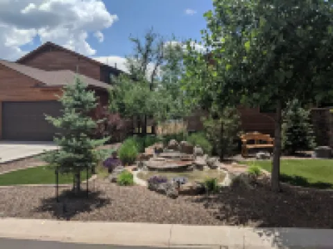 Lakehouse...Beautifully appointed on Rainbow Lake in White Mountains of Arizona