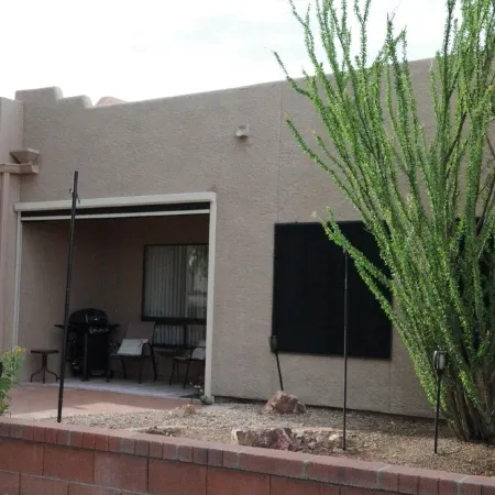 Charming 2-bedroom townhome in Green Valley w/ WiFi, Grill, Patio, Near trails