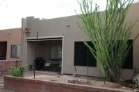Charming 2-bedroom townhome in Green Valley w/ WiFi, Grill, Patio, Near trails