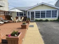 Charming Little Beach House in Prime Location