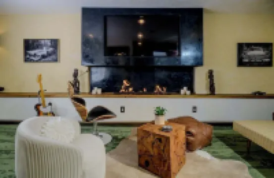 Farmhouse Suite at Haus of Taylor Hotels in Southern