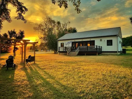 Boyne City- close to golf, lakes, shopping and more!!!