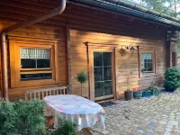 Ferienwohnung im Holzhaus, 5-10 Min. vom Schönen Wandlitzsee Entfernt Hotels near Dorfkirche Prenden