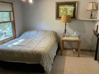 Cozy Lake House: Ark Encounter, Kincaid Lake, KY- Fishing, Scenic Get-Away Hotels in Pendleton County