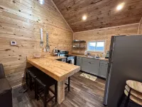 New Cabin built in 2022. 2 minutes away from multiple trailheads!  Sleeps 8