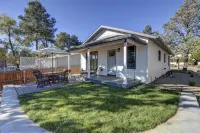 Charming downtown bungalow on Park Avenue