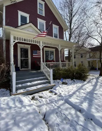 Renovated Victorian in 'Americas Coolest Small Town'