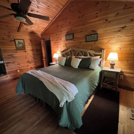 Come and enjoy Bryson City! Just minutes from NOC, Deep Creek, GSMNP, Fishing!!!