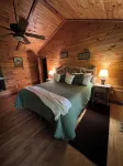 Come and enjoy Bryson City! Just minutes from NOC, Deep Creek, GSMNP, Fishing!!!